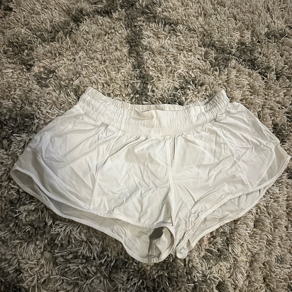 White Lululemon hotty hot 2.5 low waisted shorts
